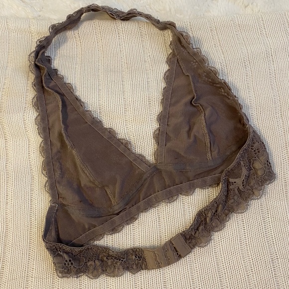 Lacy Halter Bralette - Picture 3 of 3